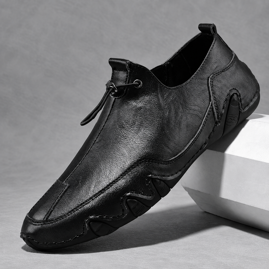 Heskey Leather Trainer