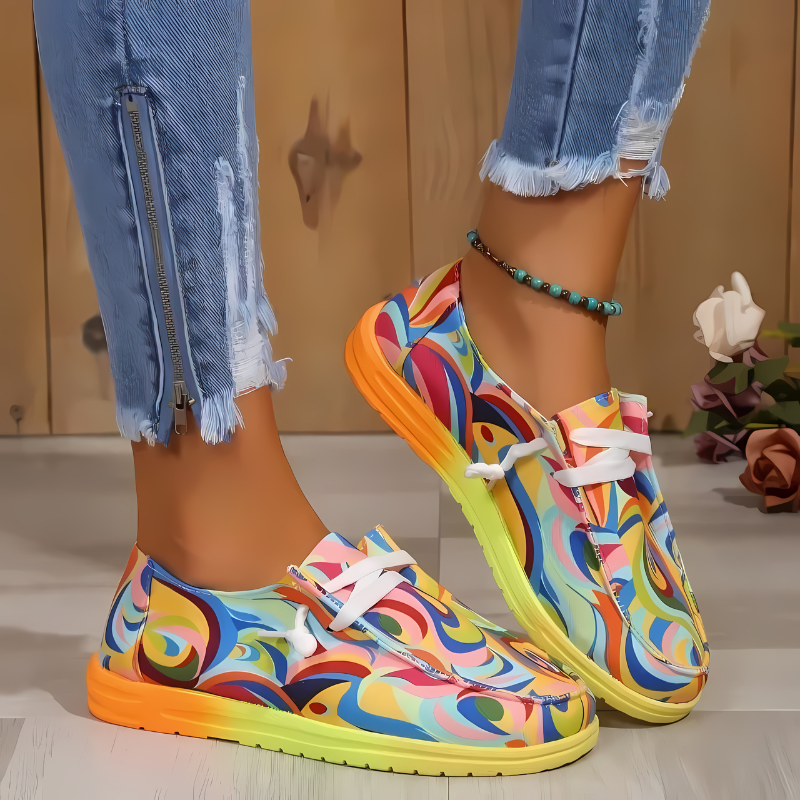 Leila Canvas Low-Top Sneaker