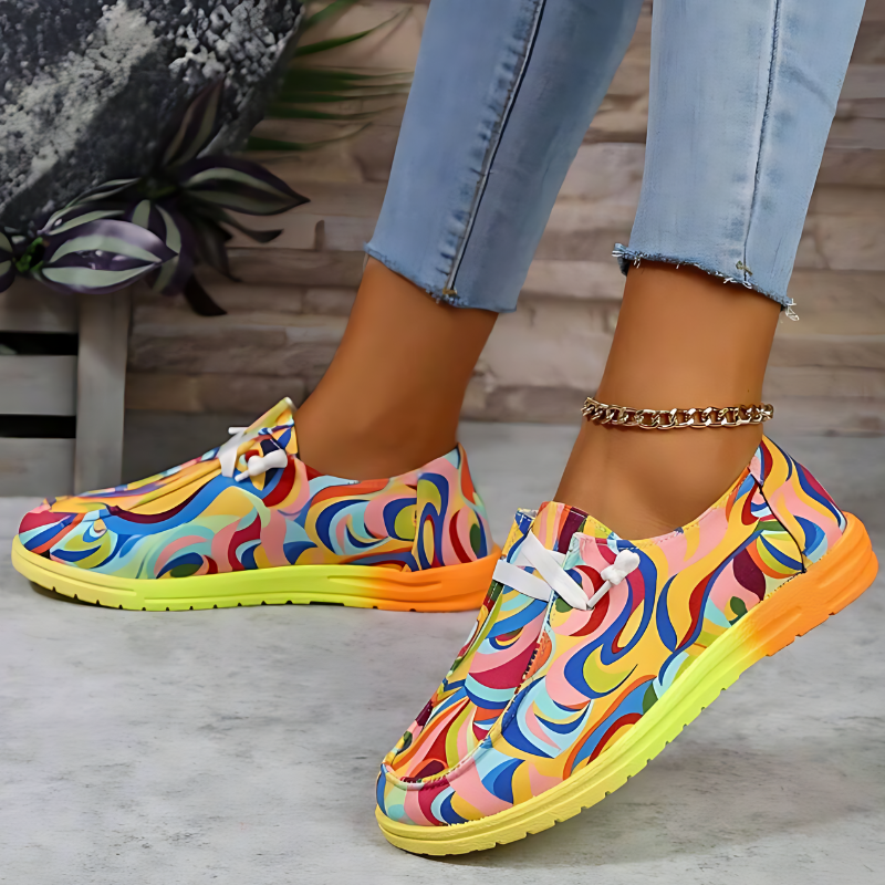 Leila Canvas Low-Top Sneaker