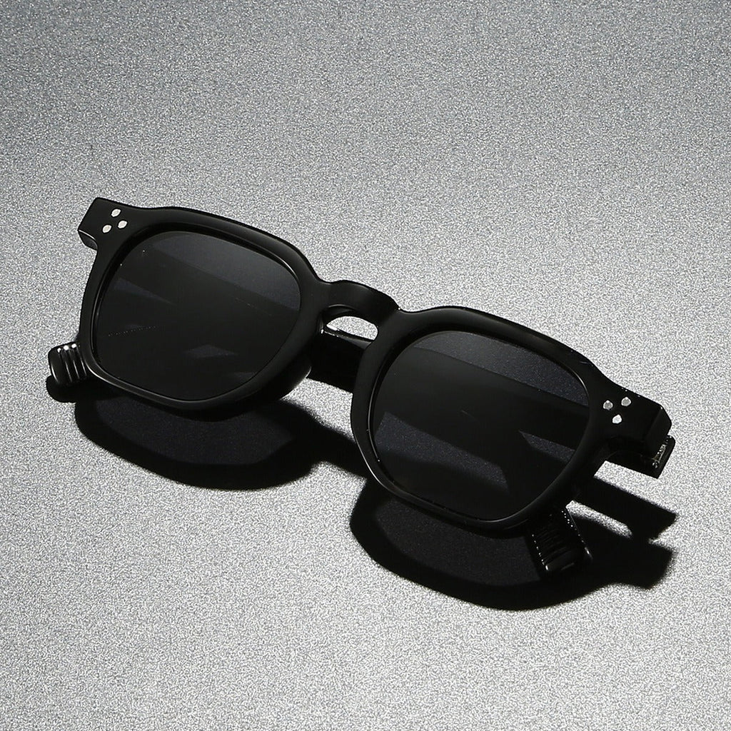 Dario Eclipse Rays